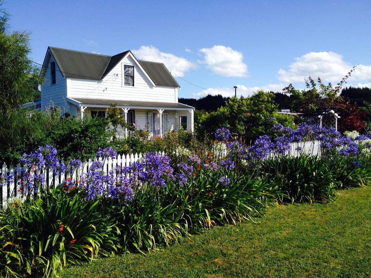 Ashley Villa Bnb Takaka Exterior photo